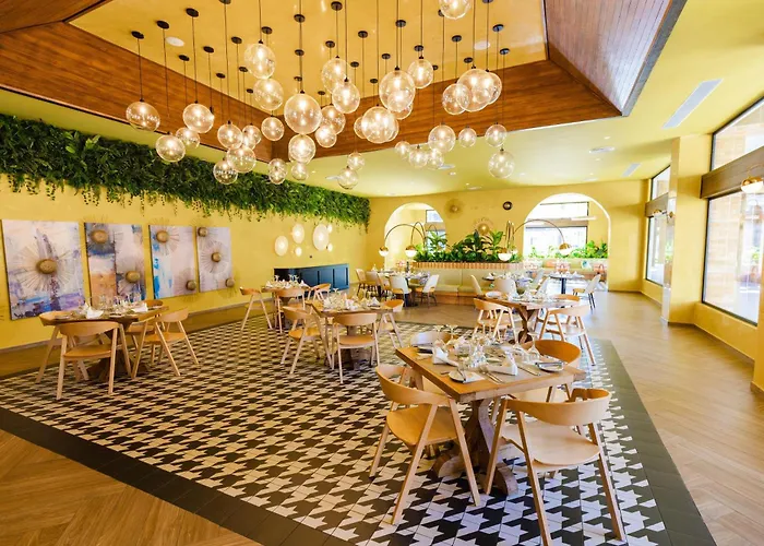 Tropical Deluxe Princess